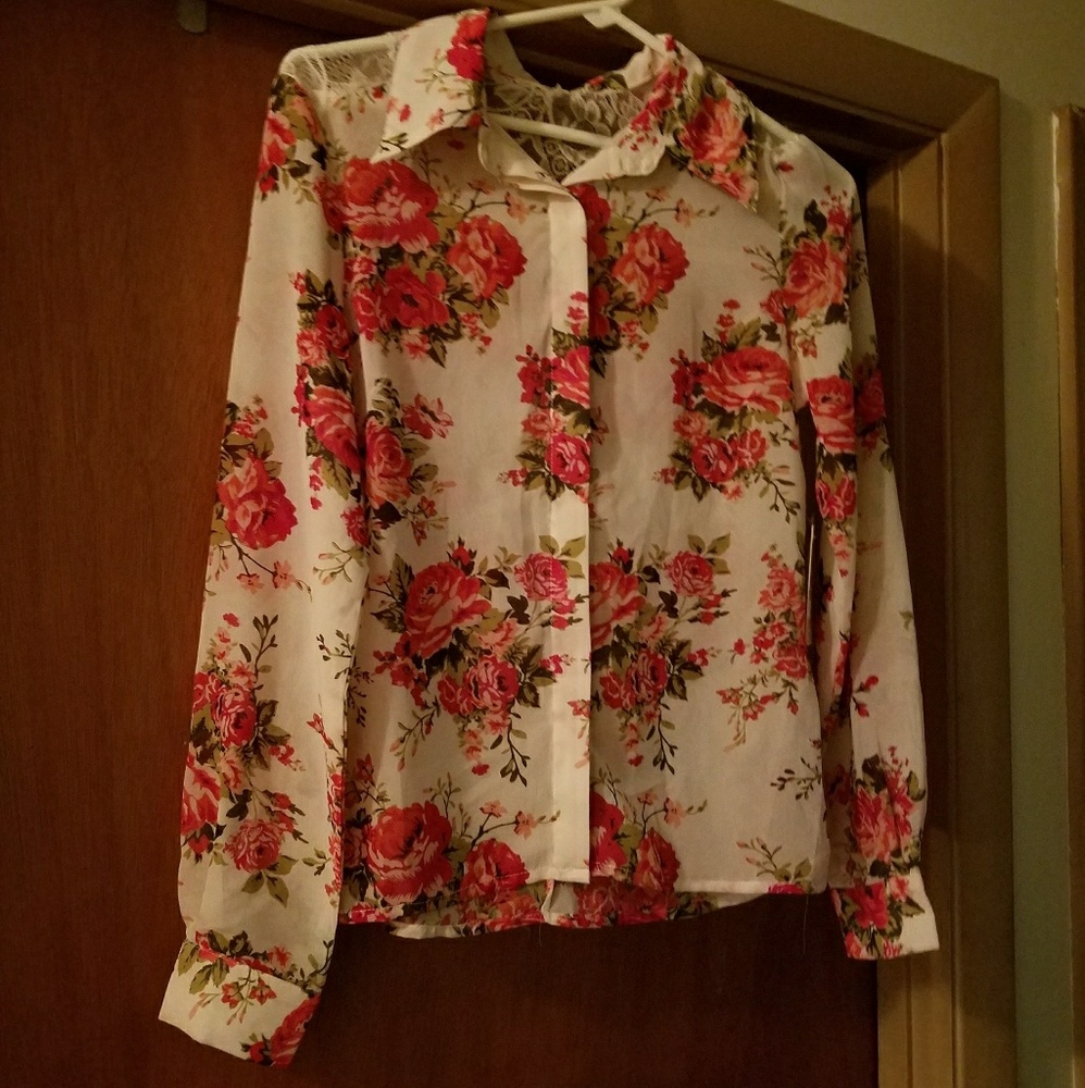 Nwt On Twelfth blouse, size small